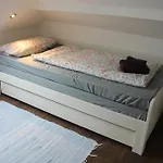 Gemuetliche An Der Nordseekueste Mit Familie Und Hund *
